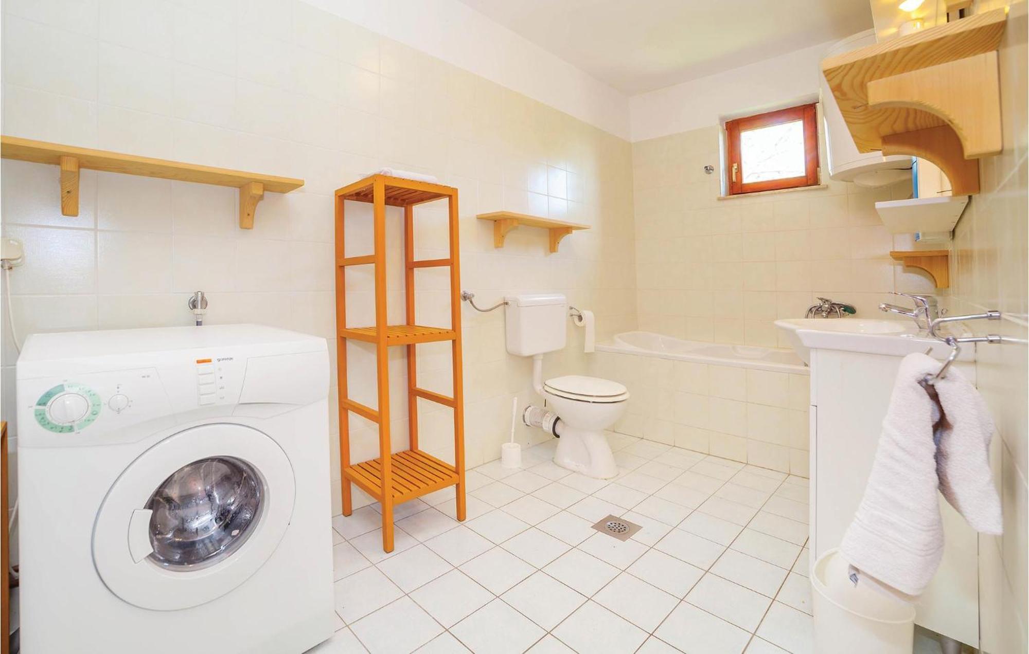 7 Bedroom Pet Friendly Home In Crni Kal Crni Kal  Exterior photo