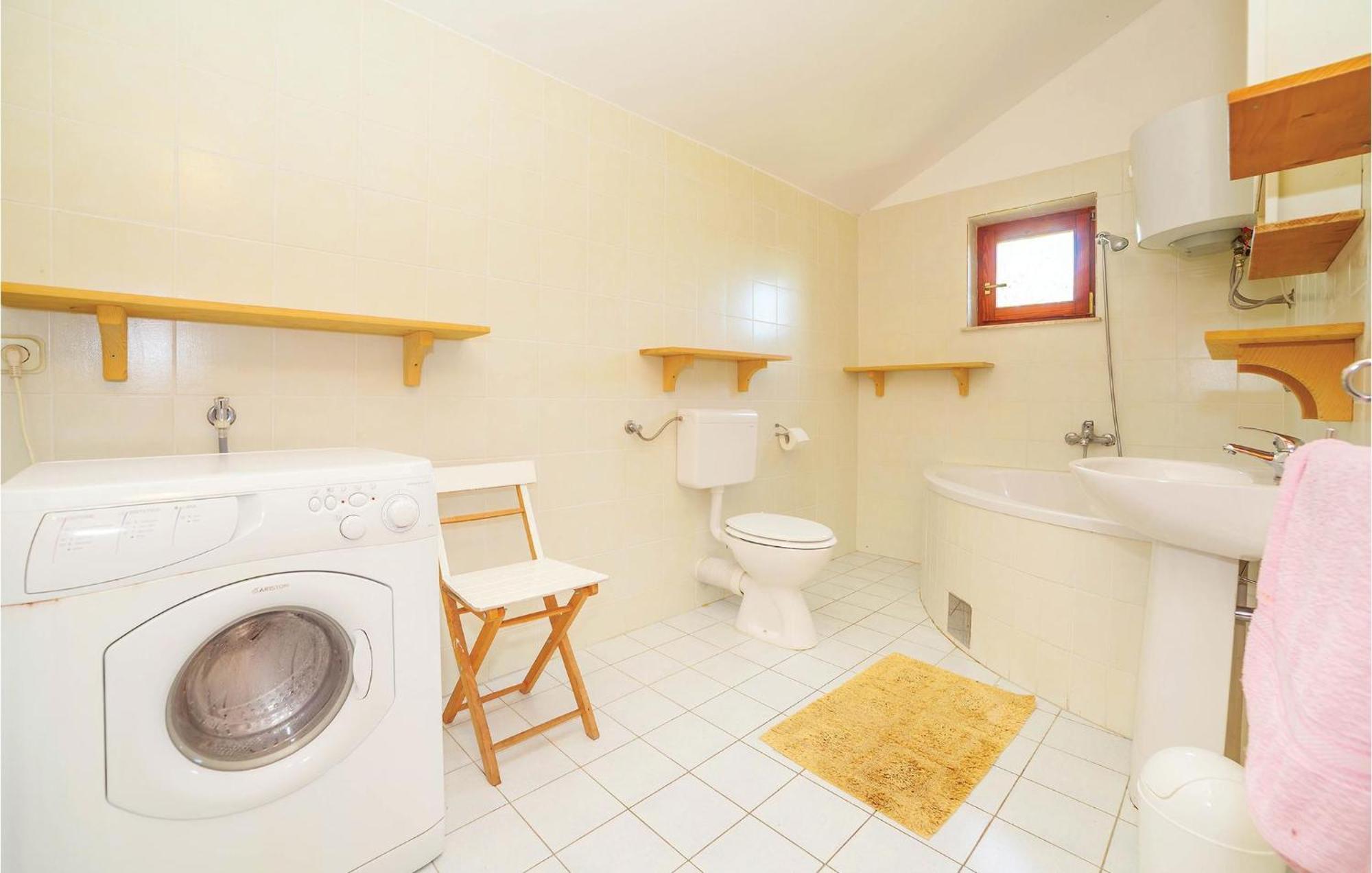 7 Bedroom Pet Friendly Home In Crni Kal Crni Kal  Exterior photo